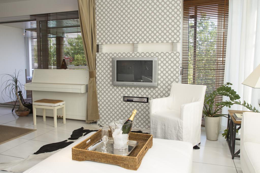 Pavi Apts Ljubljana - Private Rooftop Swimming Pool Стая снимка