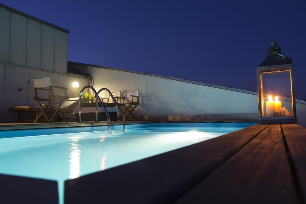 Pavi Apts Ljubljana - Private Rooftop Swimming Pool Стая снимка